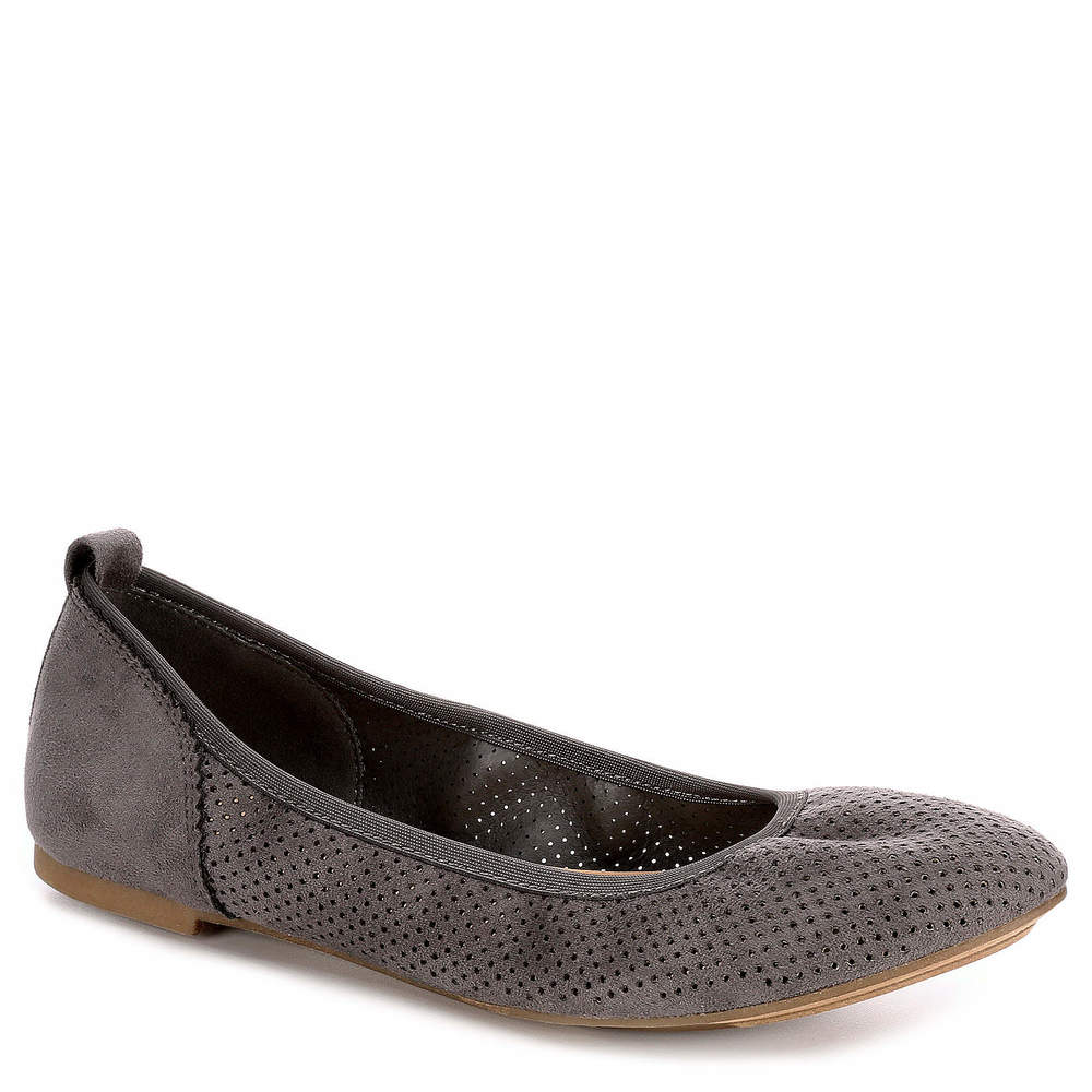 XAPPEAL Womens 'Clair' Slip On Ballet Flats